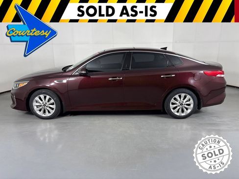 Used 2017 Kia Optima EX w/ Premium Package FWD image 5