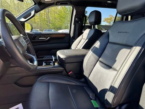 Used 2025 GMC Yukon XL Denali w/ Sun & Power Step Package AWD/4WD image 43