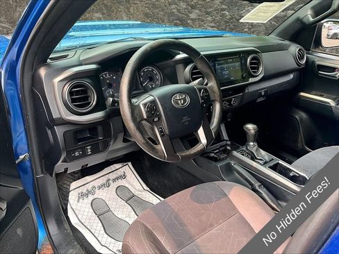 Used 2016 Toyota Tacoma TRD Sport w/ Towing Package AWD/4WD image 12