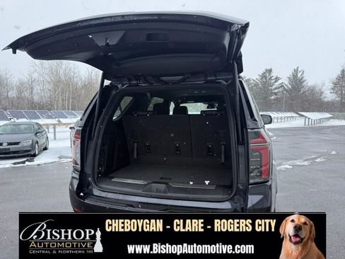Used 2025 Chevrolet Tahoe Z71 AWD/4WD image 33