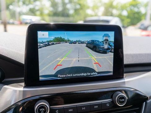 Used 2021 Ford Escape Titanium w/ Class II Trailer Tow Package AWD/4WD image 27