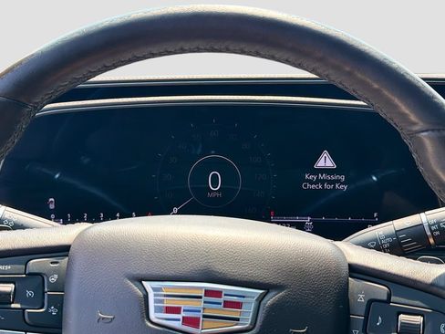Used 2023 Cadillac Escalade ESV Premium Luxury AWD/4WD image 12
