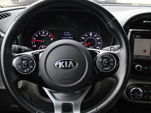 Used 2020 Kia Soul EX FWD image 19