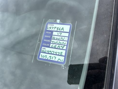 Used 2017 Hyundai Tucson SE image 11