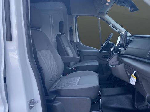 New 2026 Ford Transit 250 148 Medium Roof RWD image 24