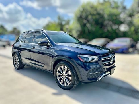 Used 2022 Mercedes-Benz GLE 450 4MATIC w/ Premium Package image 12