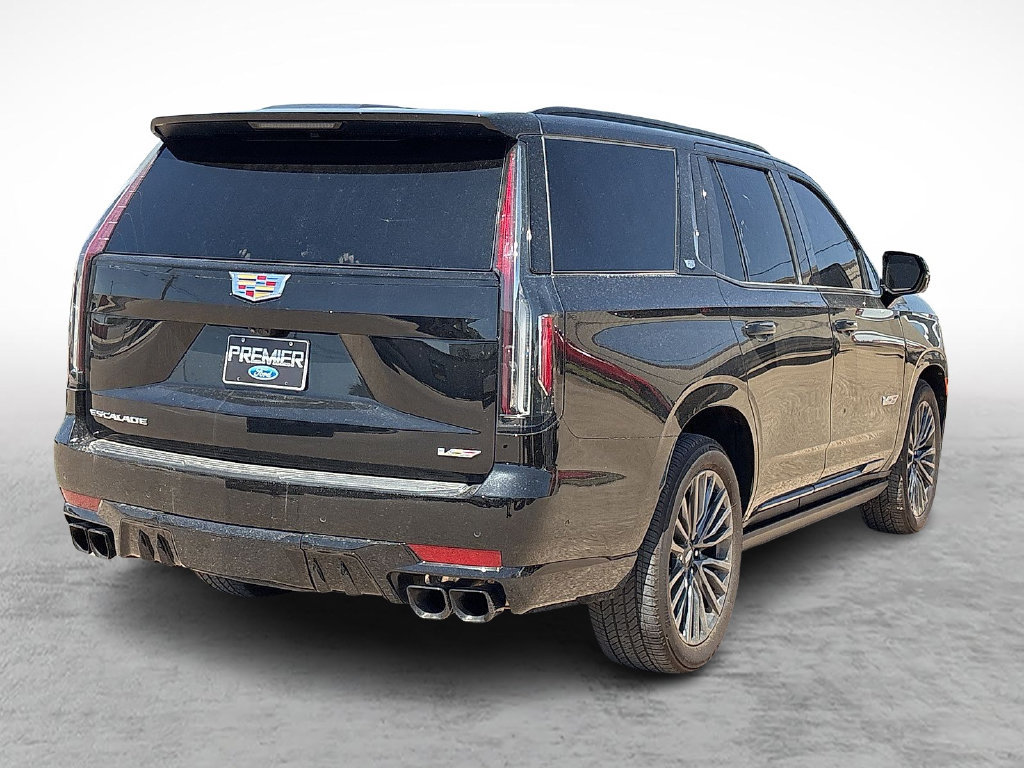Used 2024 Cadillac Escalade V w/ Heavy-Duty Trailer Package AWD/4WD image 10