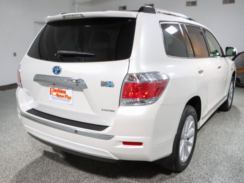 Used 2012 Toyota Highlander Limited AWD/4WD image 7