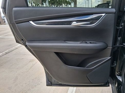 Used 2022 Cadillac XT5 Premium Luxury w/ Technology Package image 16