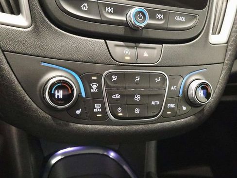 Used 2024 Chevrolet Malibu LT image 23