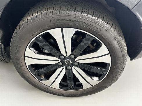 Used 2023 Volvo C40 P8 Recharge Plus AWD/4WD image 11