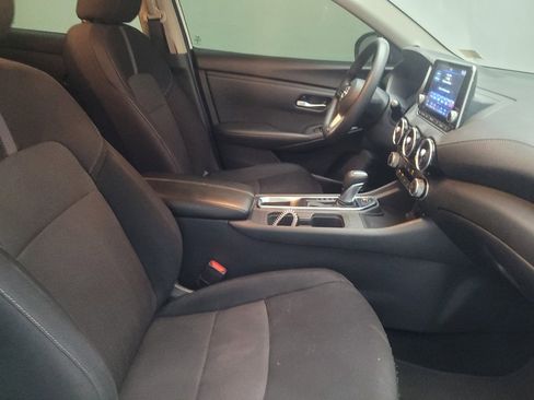 Used 2024 Nissan Sentra SV FWD image 21