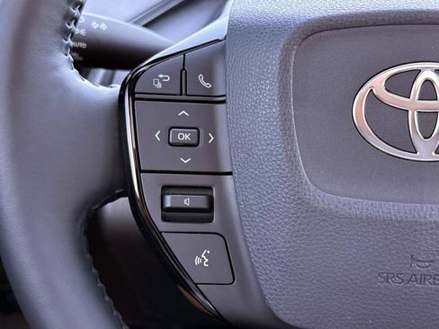 Used 2025 Toyota Prius Limited w/ Limited Premium Package image 31