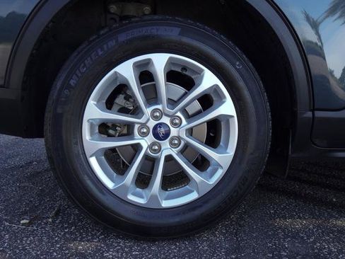 Used 2022 Ford Escape SE w/ Convenience Package image 46