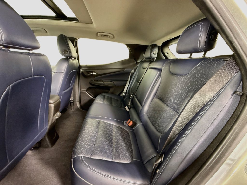 Used 2022 Chevrolet Bolt EUV Premier w/ Sun & Sound Package FWD image 27