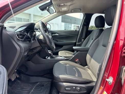 Used 2023 Buick Encore GX Select w/ Safety Package II AWD/4WD image 4