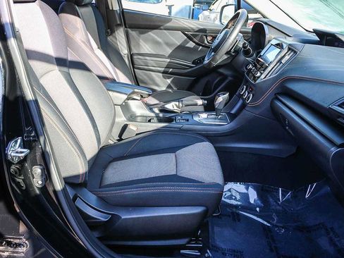 Used 2021 Subaru Crosstrek 2.0i Premium w/ Moonroof Package image 16