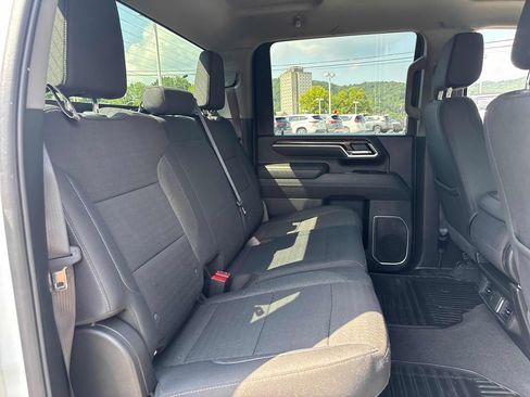 Used 2025 Chevrolet Silverado 2500 LT w/ Convenience Package AWD/4WD image 25