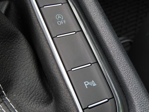 Used 2024 Volkswagen Tiguan SE R-Line AWD/4WD image 11