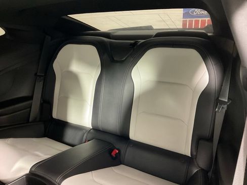 Used 2020 Chevrolet Camaro LT RWD image 15
