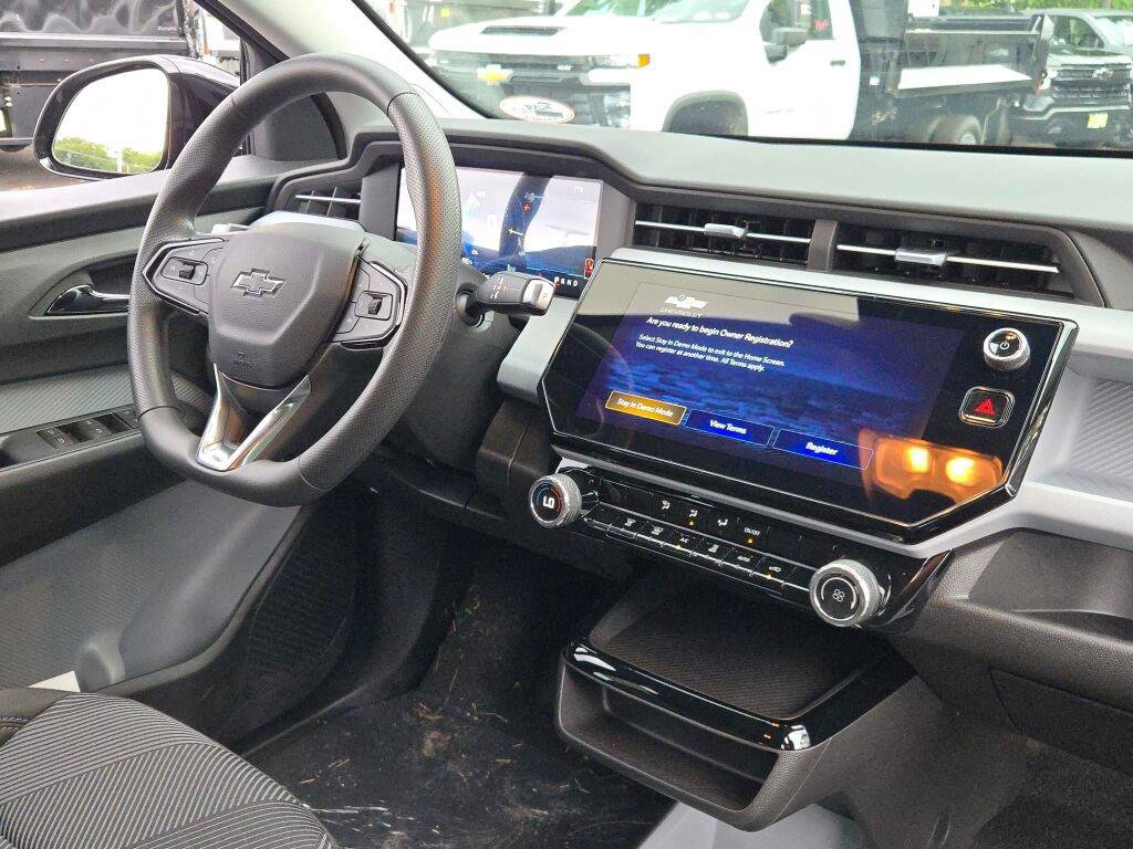 New 2027 Chevrolet Bolt LT FWD image 8