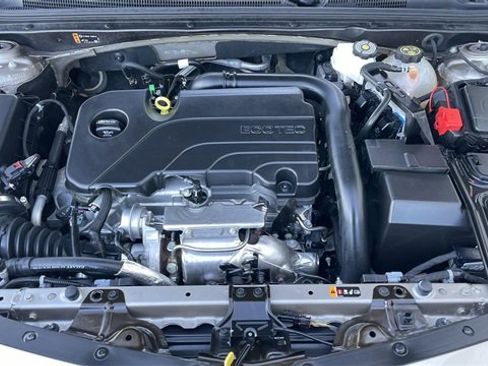 Used 2024 Chevrolet Malibu LT image 24