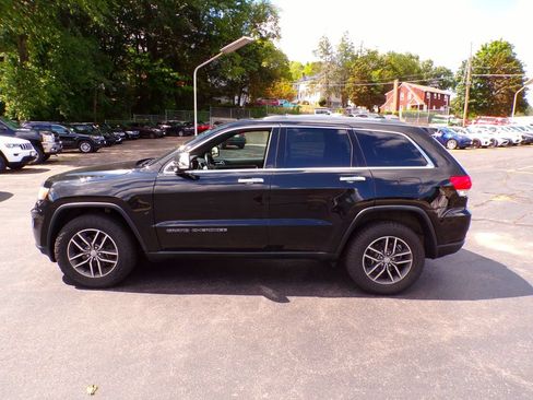 Used 2018 Jeep Grand Cherokee Limited AWD/4WD image 15