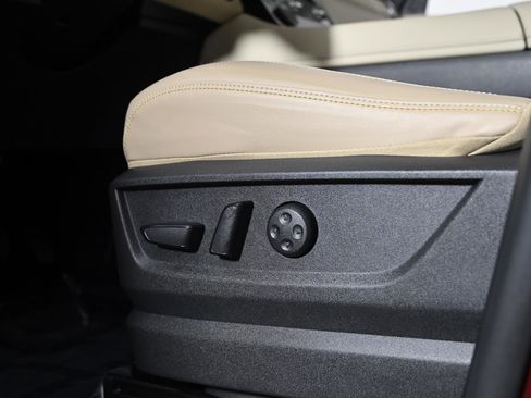 Used 2025 Nissan Armada Platinum image 28