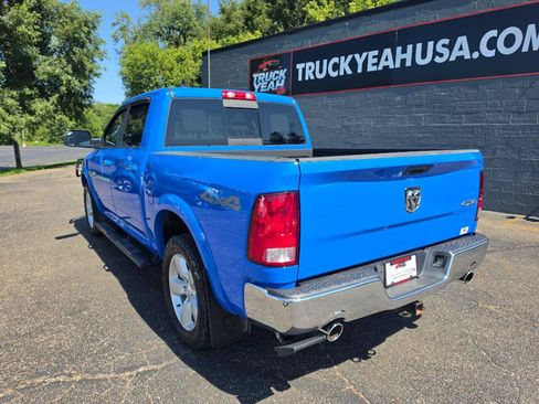 Used 2018 RAM 1500 SLT AWD/4WD image 3