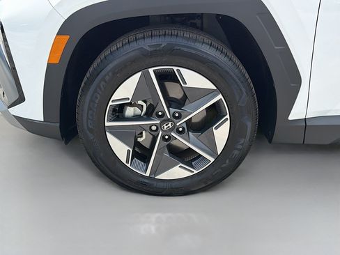 Used 2025 Hyundai Tucson SEL FWD image 41