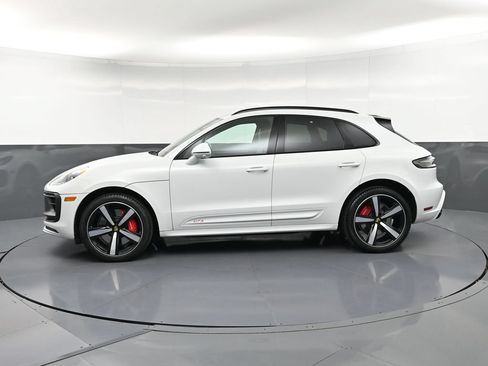 Certified 2022 Porsche Macan GTS AWD/4WD image 2