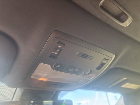 Used 2018 Lexus IS 300 image 22