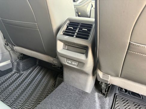 New 2026 Volkswagen Tiguan SE R-Line AWD/4WD image 29
