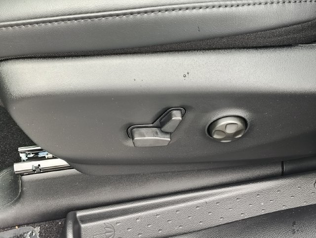 New 2026 Chrysler Pacifica Select AWD/4WD image 28