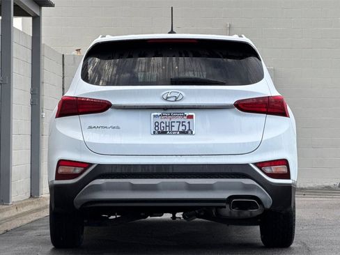 Used 2019 Hyundai Santa Fe SE image 8