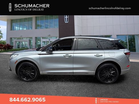 Used 2023 Lincoln Corsair Reserve w/ Equipment Group 201A FWD image 4