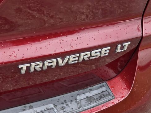 Used 2016 Chevrolet Traverse LT w/ Style and Technology Package FWD image 27