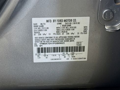 Used 2023 Ford Explorer XLT w/ Equipment Group 202A RWD image 40