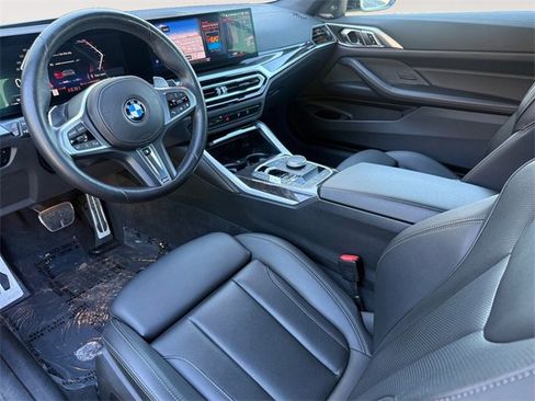 Used 2024 BMW M440i Convertible w/ Premium Package image 14