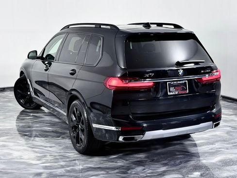 Used 2021 BMW X7 xDrive40i w/ Premium Package AWD/4WD image 12