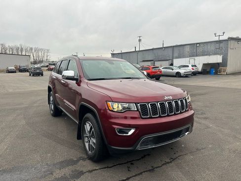 Used 2021 Jeep Grand Cherokee Limited w/ Luxury Group II image 3
