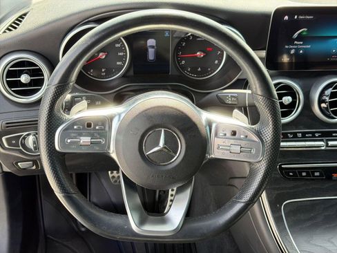 Used 2022 Mercedes-Benz GLC 300 image 17