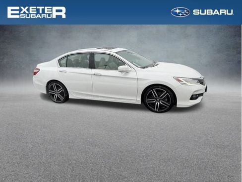 Used 2016 Honda Accord Touring image 5