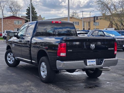 Used 2024 RAM 1500 Classic SLT AWD/4WD image 15
