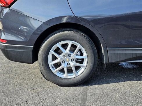 Used 2022 Chevrolet Equinox LT image 10
