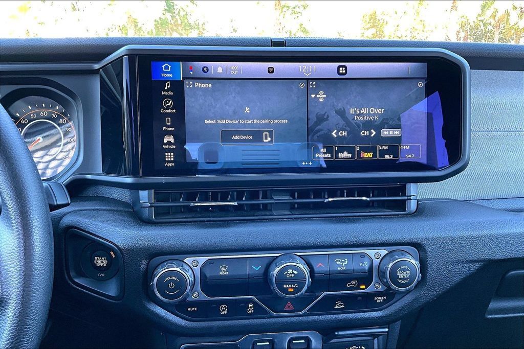 Certified 2025 Jeep Wrangler Sport AWD/4WD image 32