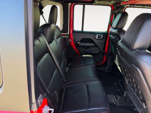 Used 2018 Jeep Wrangler Unlimited Rubicon image 13