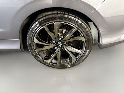 Used 2020 Honda Civic Sport image 35