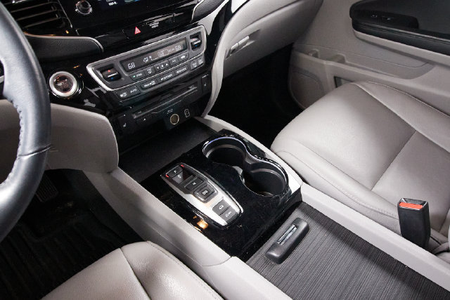Used 2022 Honda Pilot Touring image 10