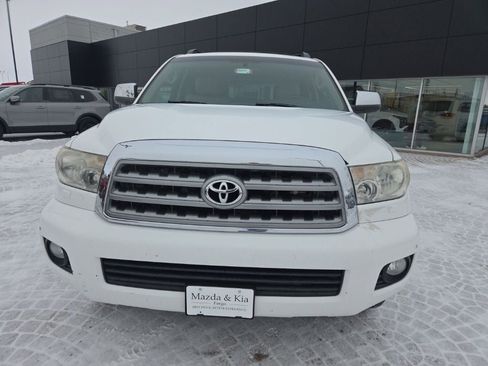 Used 2011 Toyota Sequoia Limited image 2